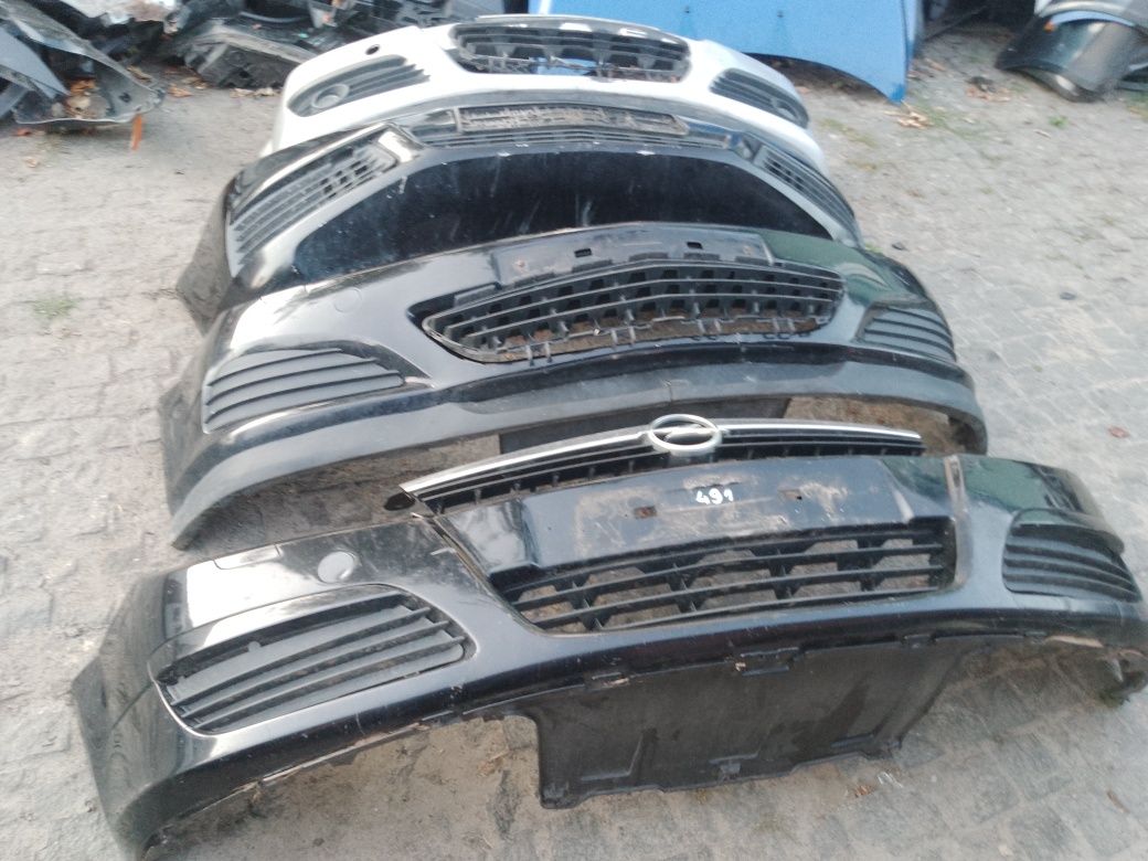 Бампер передній Opel Zafira b Astra H