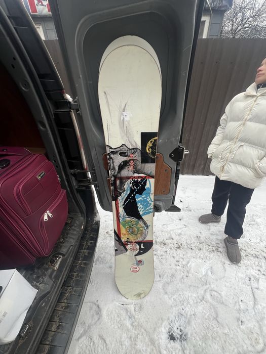 Продам б/у снаряжение для сноубордов и лыж