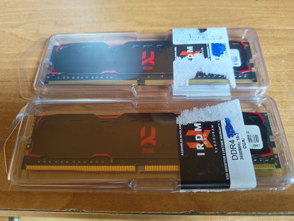 Pamięć DDR 4 Goodram IR 2400 2x8GB