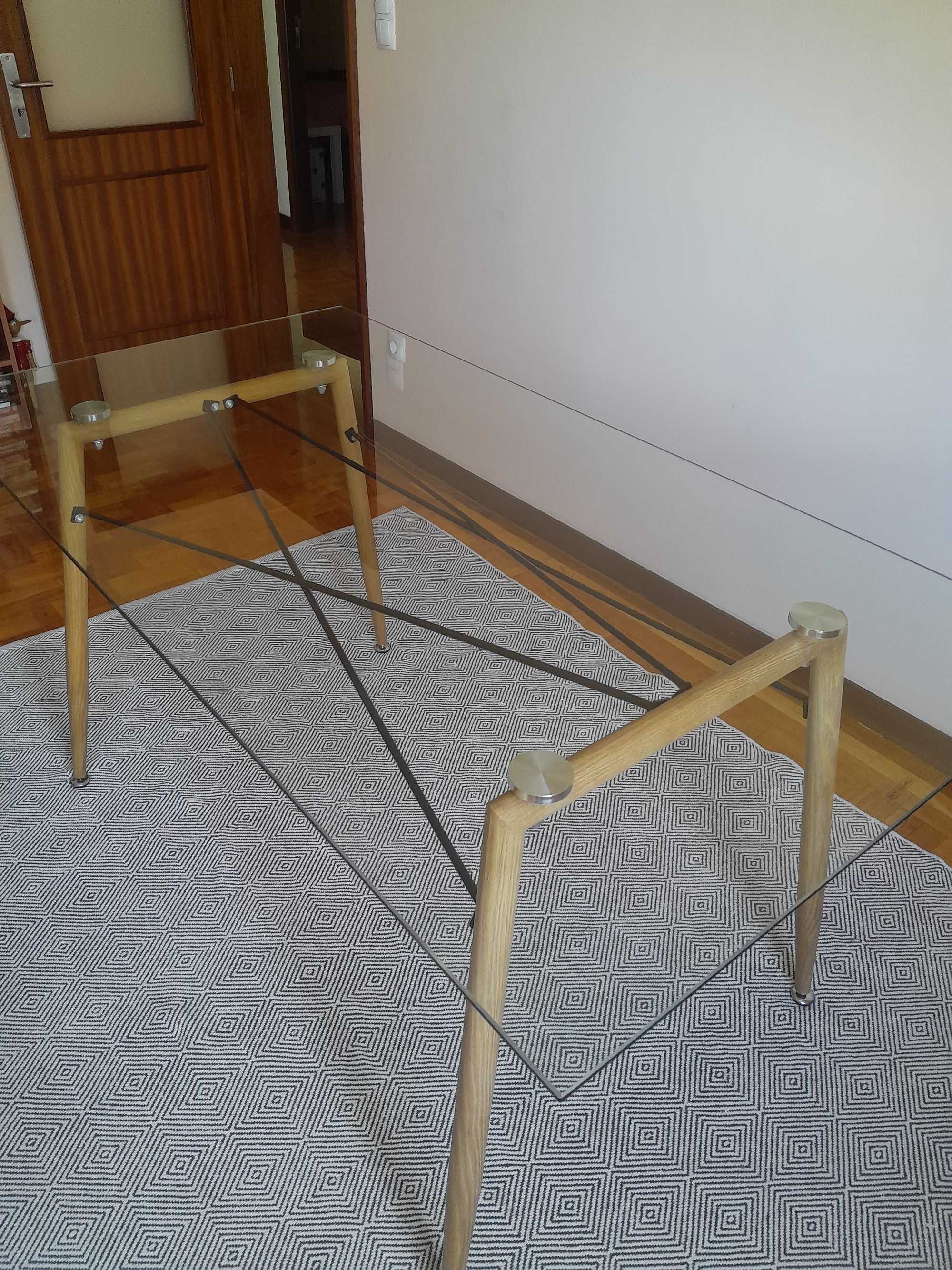 Mesa e 4 cadeiras sala jantar NOVAS nunca usadas SALDOS!!!