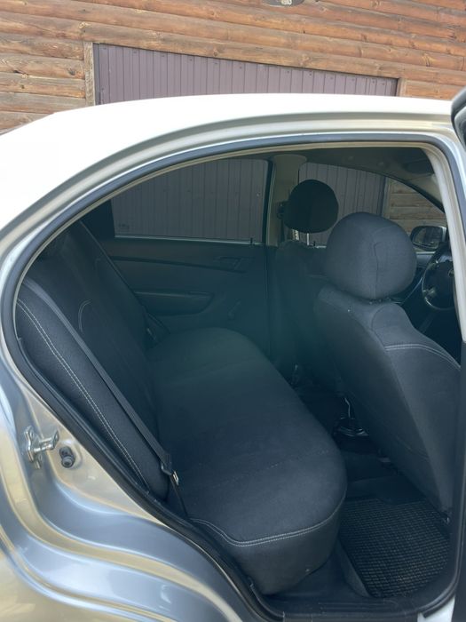 Продам шевроле авео т250  2008 газ-бензин 1.5