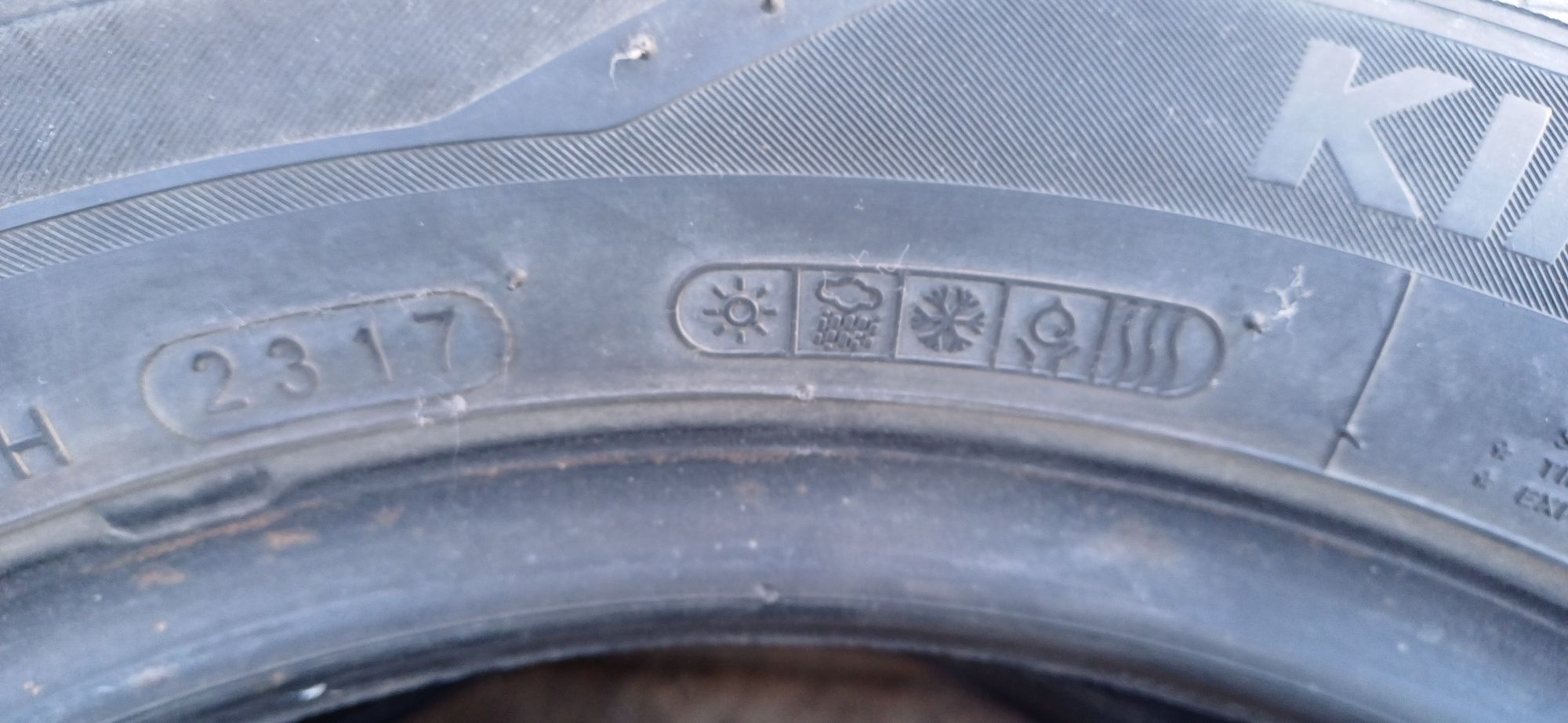 165/60R14 HANKOOK , dwie opony wielosezonowe.