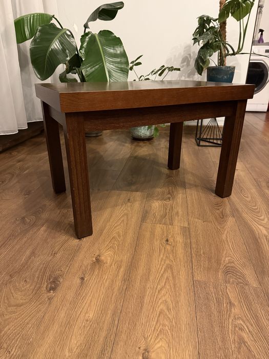 Stolik kawowy - solidne drewno, bardzo dobry stan