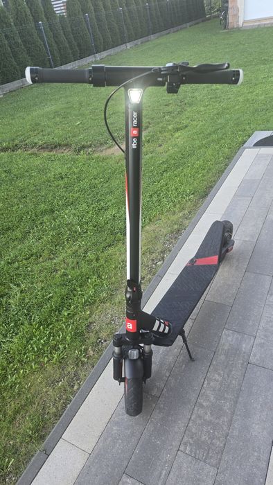 Hulajnoga elektryczna aprilia eSR2 350w