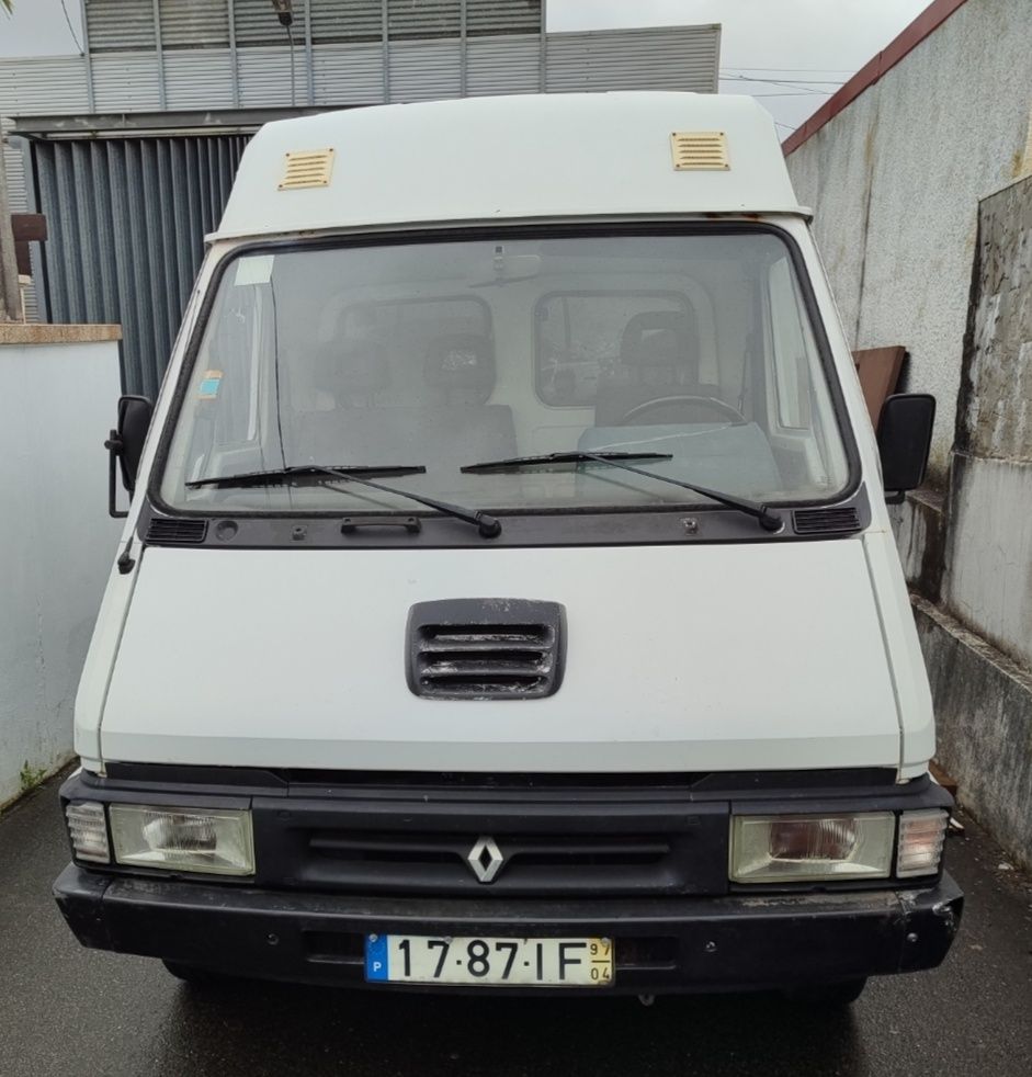 Transporte de cavalos - Renault Master
