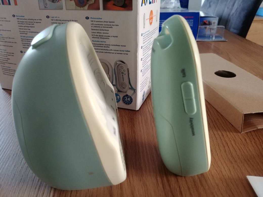 Niania elektroniczna Philips AVENT Dect SCD505