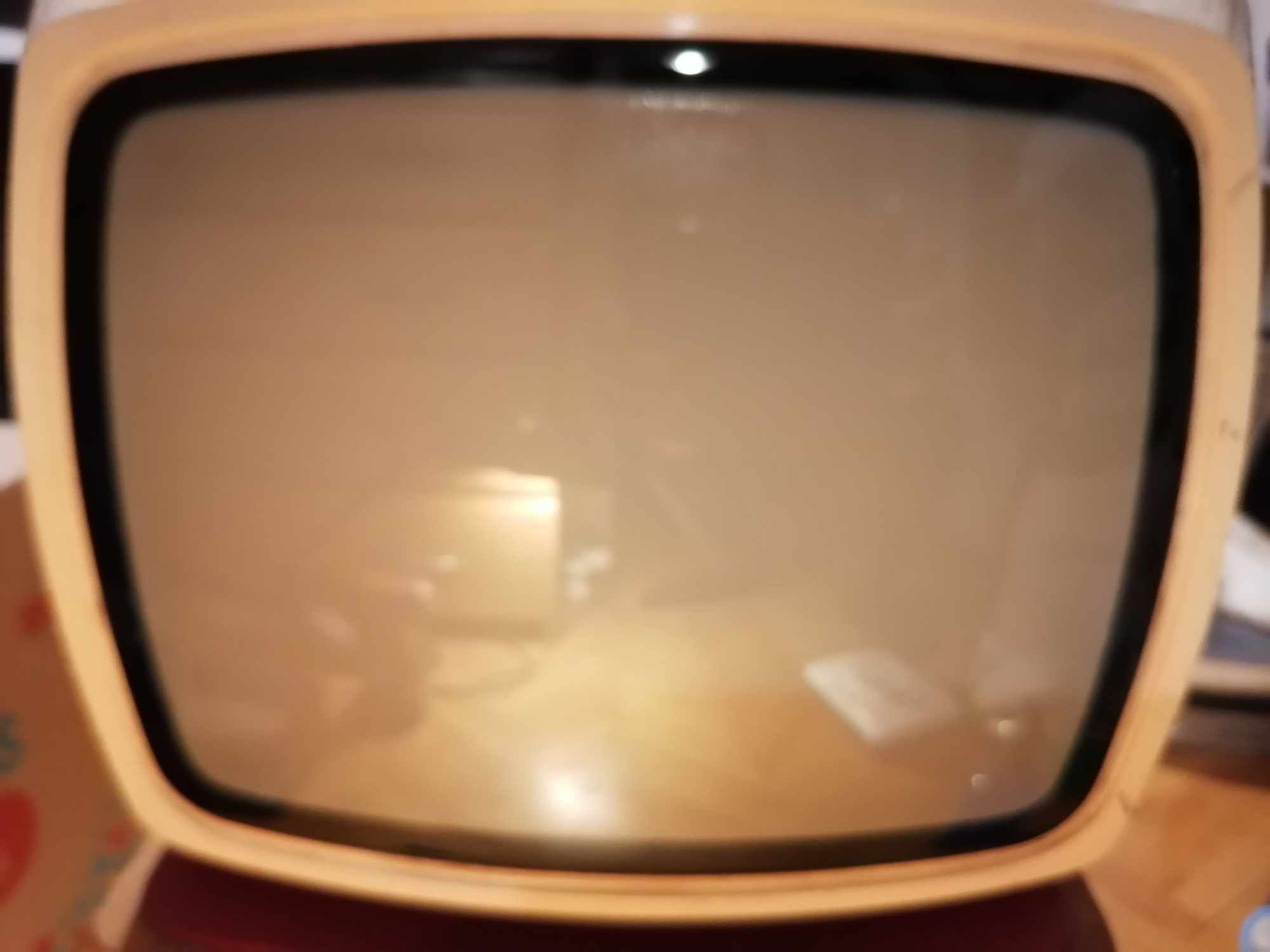 Telewizor przenośny UNITRA OTVELA203