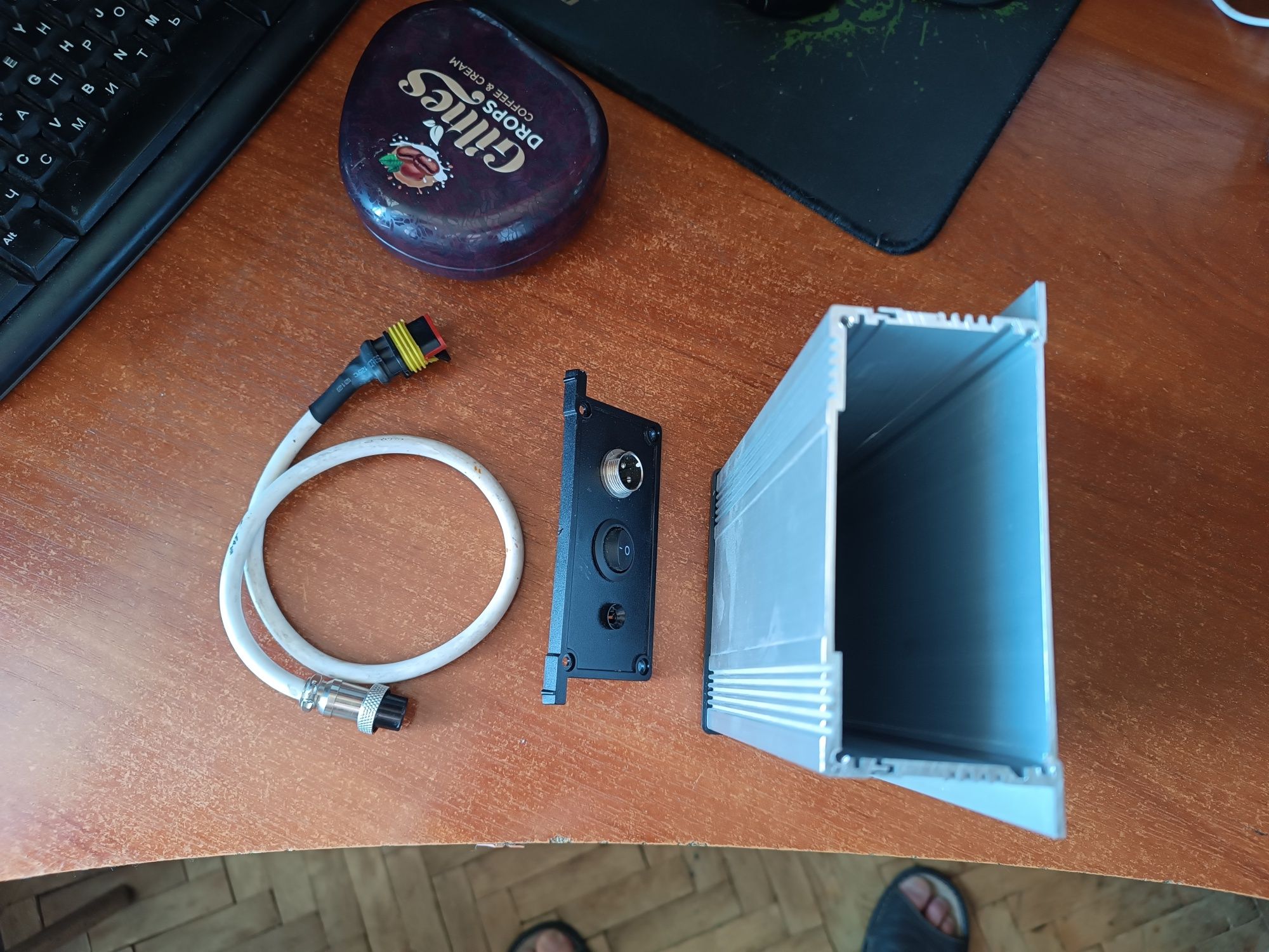 Корпус UNI-S-BOX-170-01BL