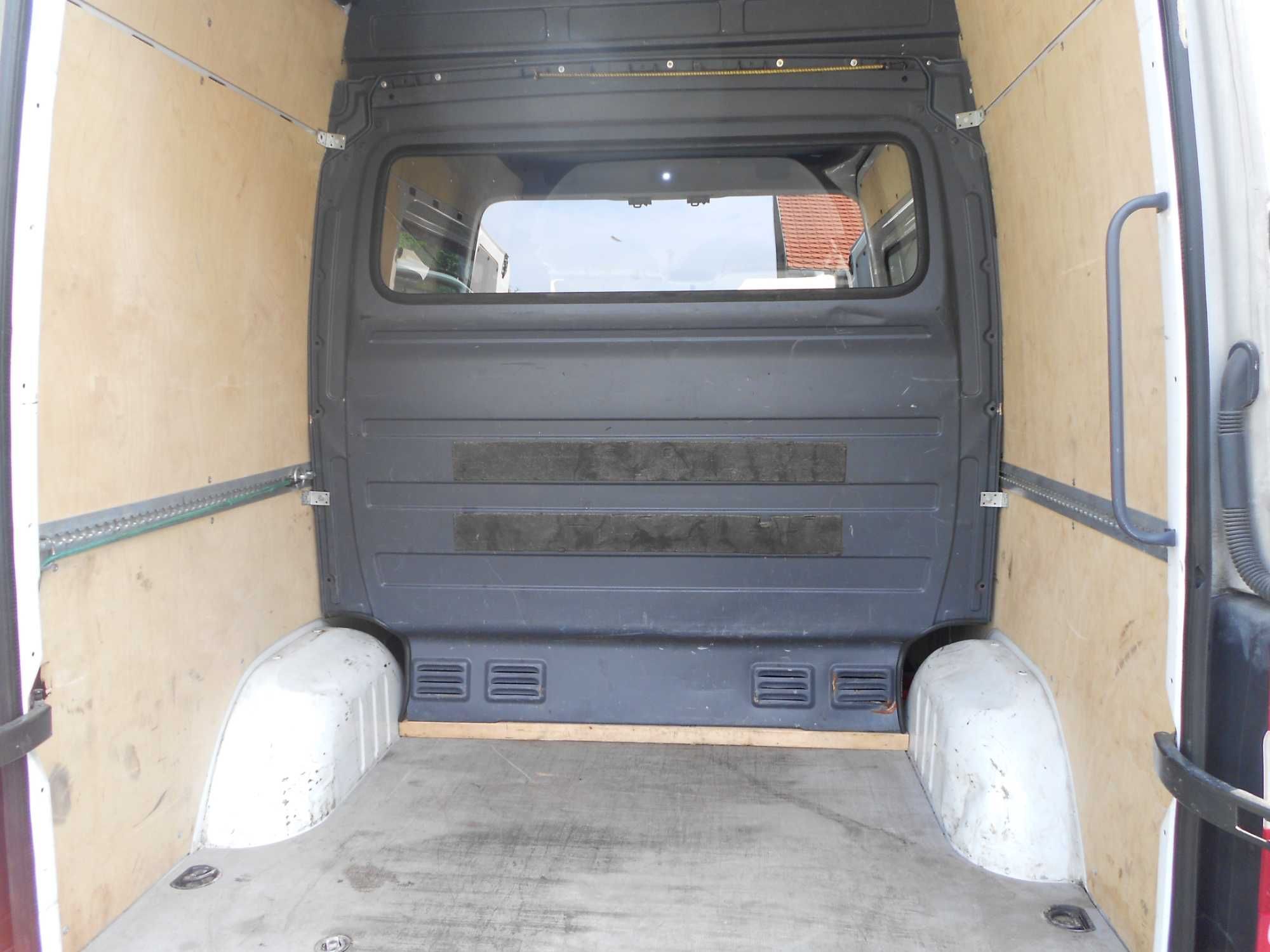 WYWROTKA usługi transportowe materiałów sypkich, piasek, beton, masa