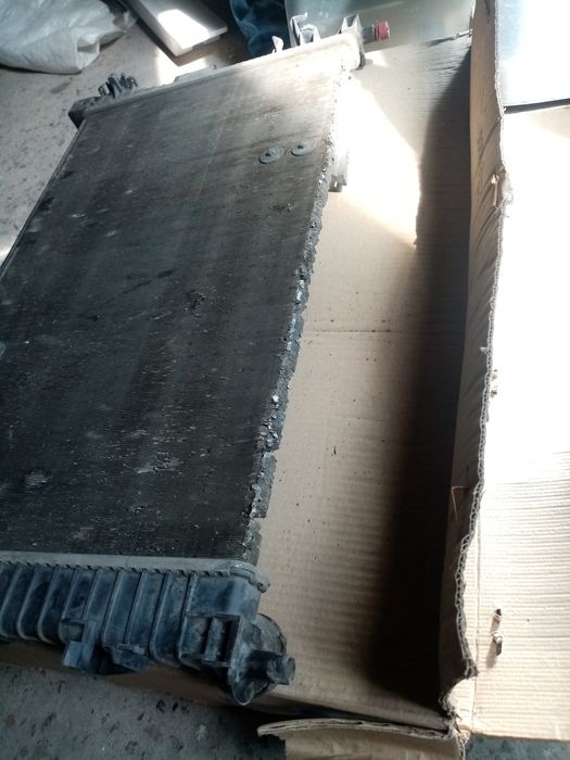 Радиатор на Mercedes w203