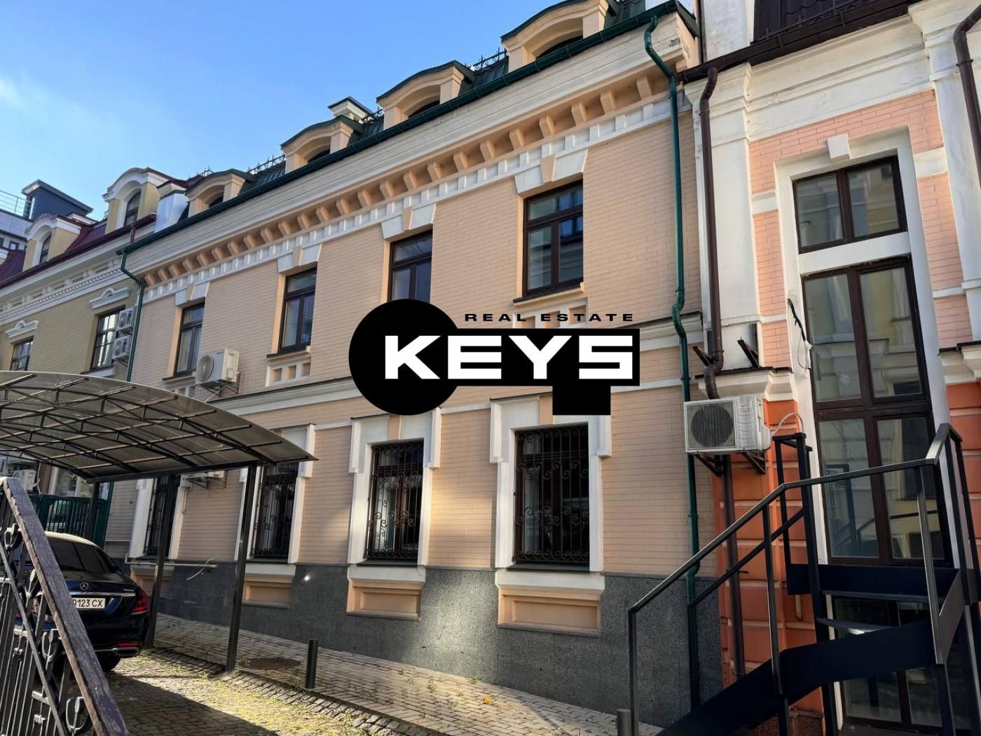 Гончарна 5А, Поділ, Воздвиженка. Продається клубний будинок 473м2