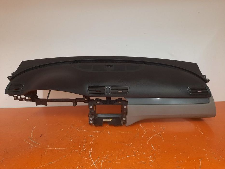 VOLKSWAGEN PASSAT B6 05-10 2,0FSI MT DESKA ROZDZIELCZA  KOKPIT