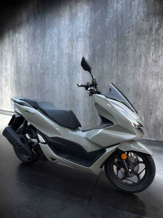 Wynajem skutera NOWY / Moto Scooter for Rent NEW Honda