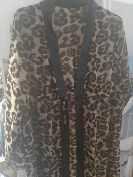 Quimono novo padrão  leopardo comprido