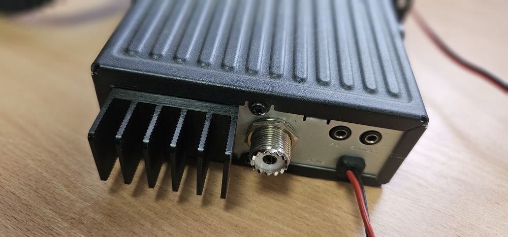 Продам рацію President Barry 12/24v