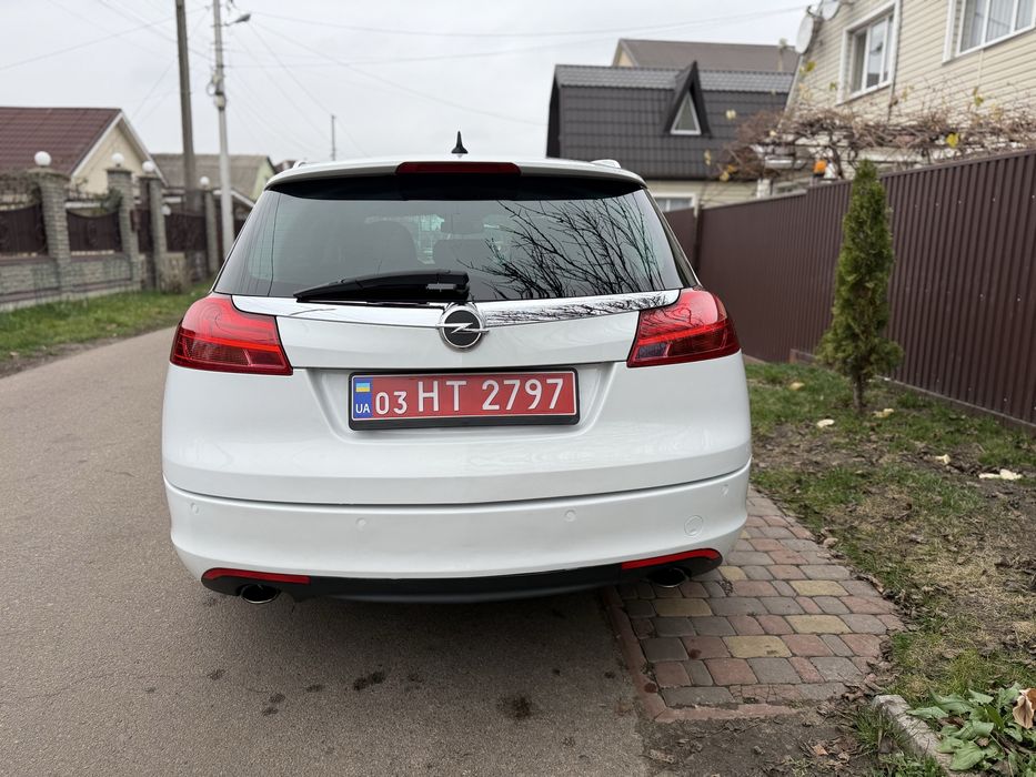 Розмитнений Opel Insignia з Німеччини