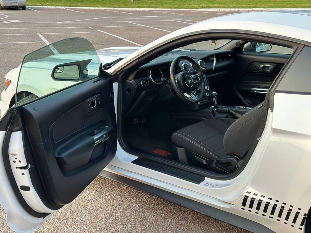Ford Mustang 3.7