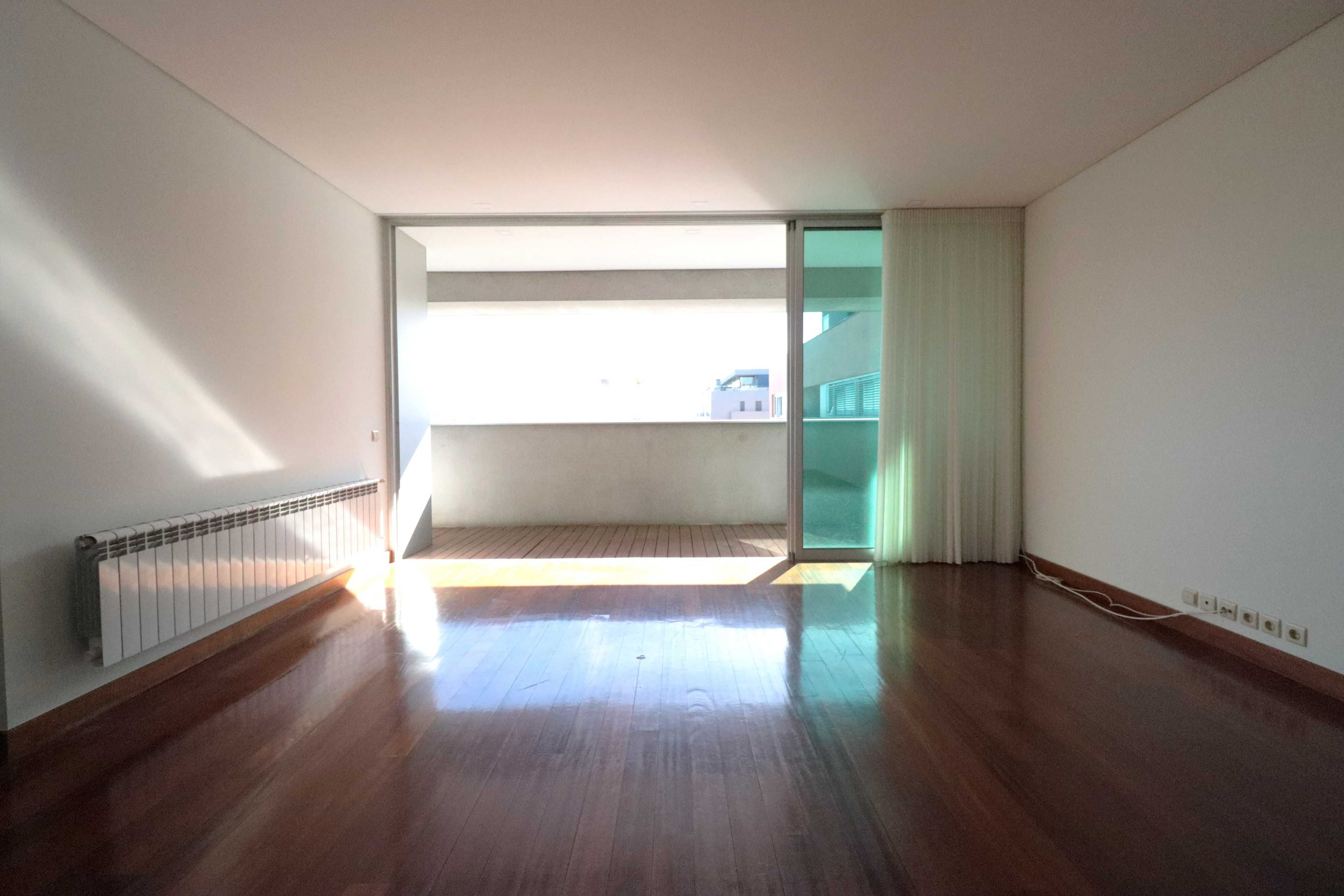 Apartamento T3 no Edifício Talvai