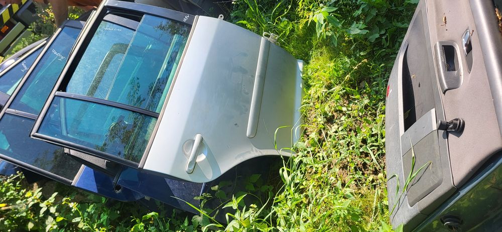 VW Touran Drzwi  Gołe Prawe Lewe Przód  lub Tył  LA7W