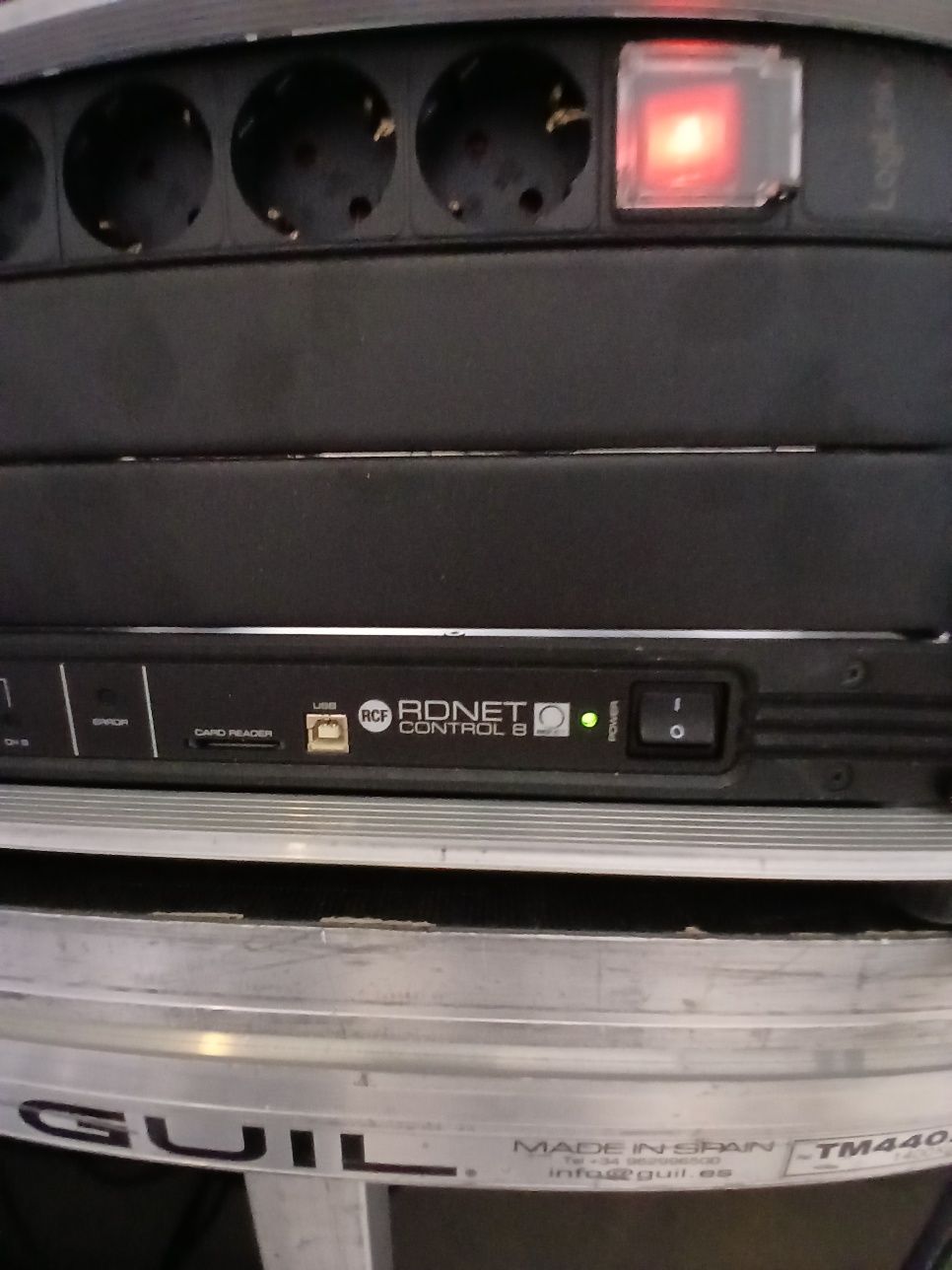 Sistema line array RCF
