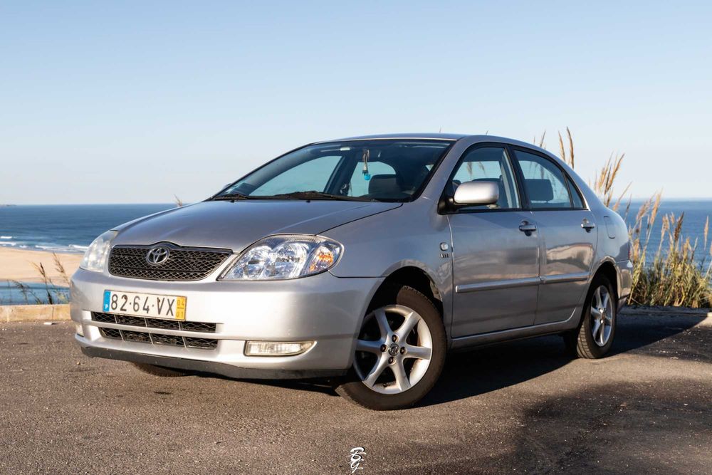 Toyota Corolla Sedan 1.4 com APENAS 173 mil km