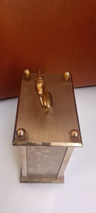 Продам настольные часы Слава