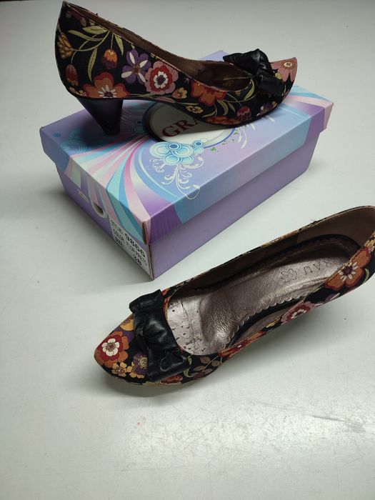 Sapatos Floridos GRAU