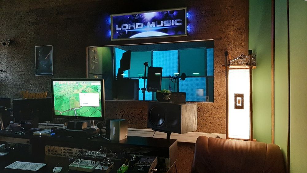 Студія звукозапису, Київ, пісні артистам, запис вокалу, зйомка кліпів