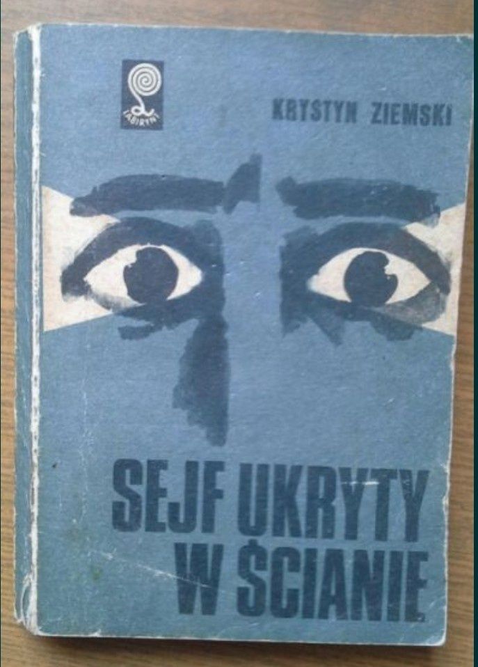 Sejf ukryty w ścianie - Krystyn Ziemski