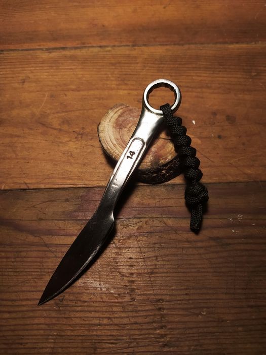Faca Artesanal em Chave de Bocas