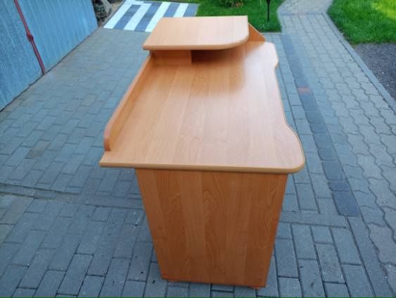 Sprzedam biurko komputerowe