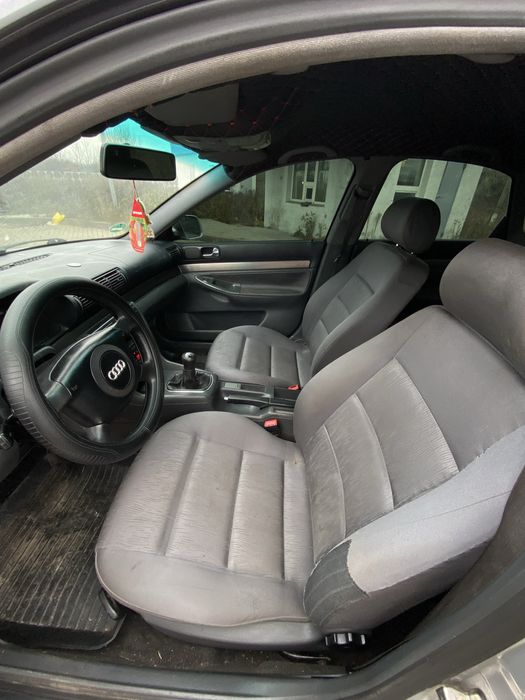 Audi A4 1.6 бензин