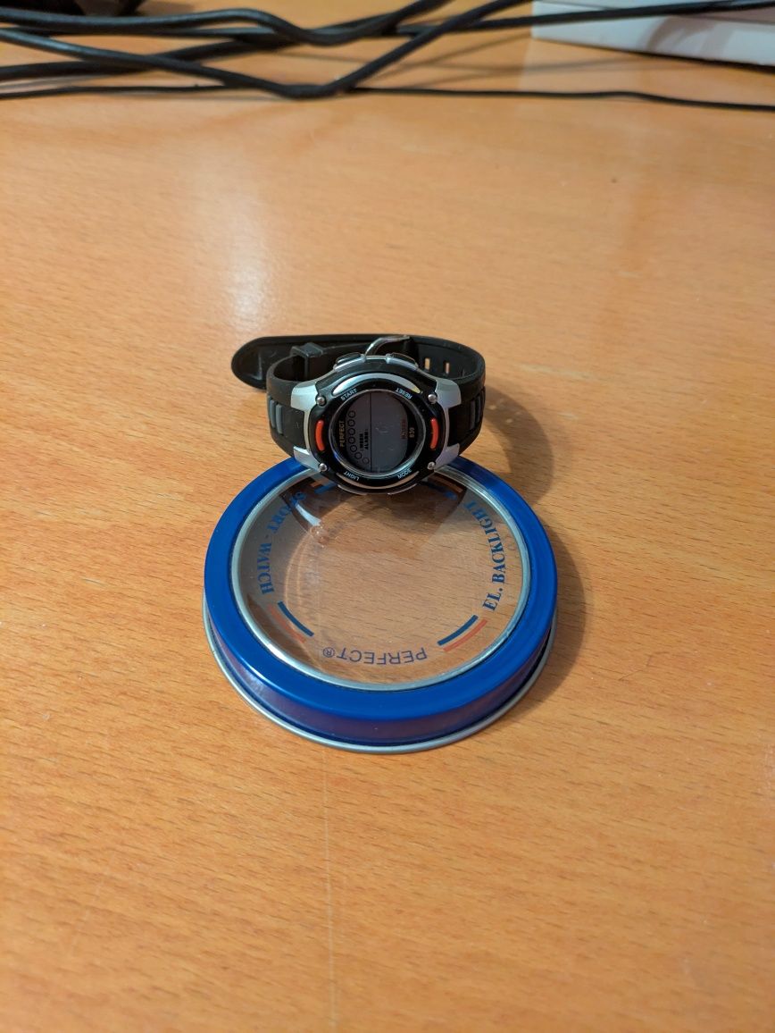 Zegarek elektroniczny na rękę