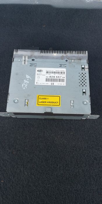 Магнітофон новігація до Peugeot 508.