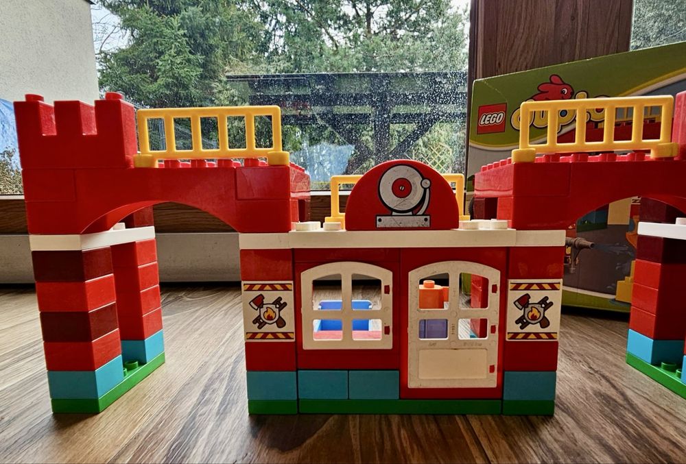 Lego Duplo 10593 - Remiza strażacka - komplet 100%!