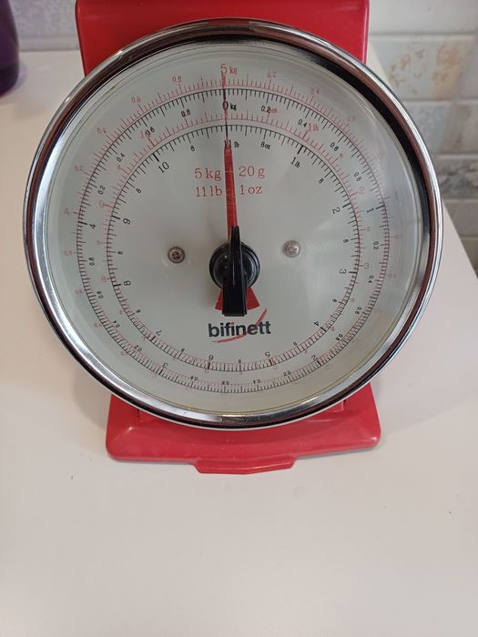 Продам ваги кухонні BIFINETT