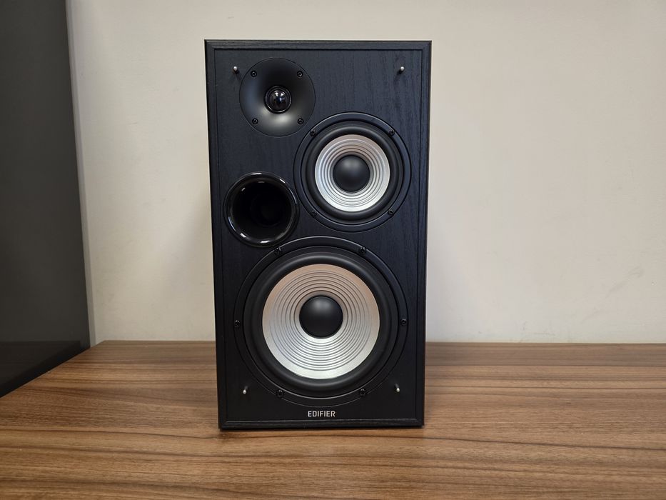 Edifier R2750DB Głośniki Bluetooth 136W , jak nowe.