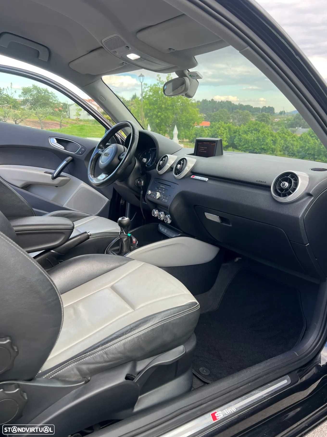 Audi A1 Hatchback 1.6 TDI *BAIXA DE PREÇO*