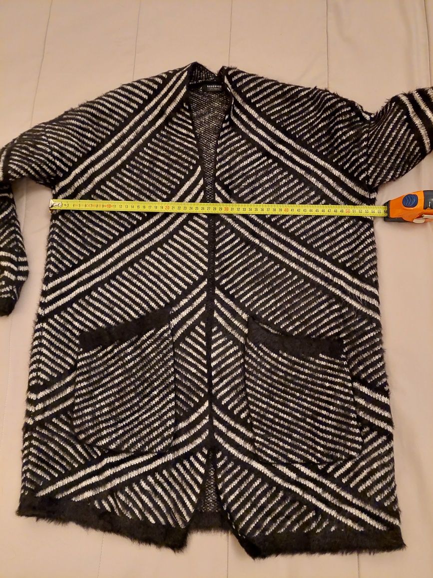 Damski sweter marki Reserved