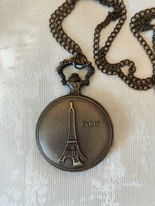 Relógio de bolso Torre Eiffel - NOVO
