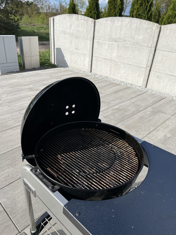 Grill weglowy Weber Performer Deluxe GBS 57cm - stan idealny