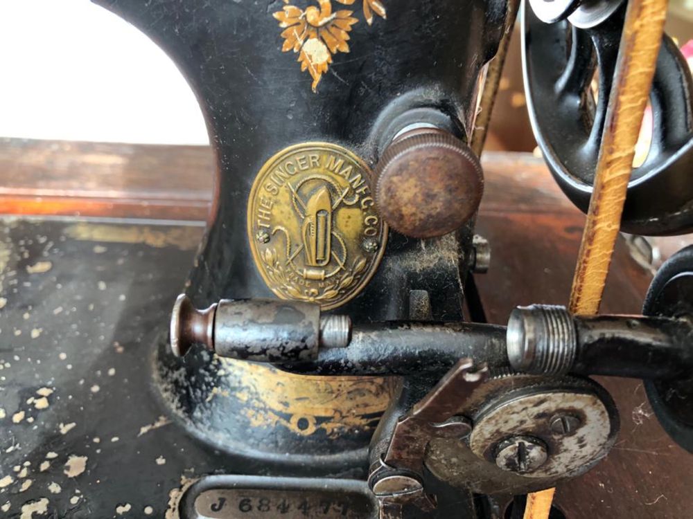 Maszyna Singer  Antyk 1904 rok( bez żeliwnej podstawy)