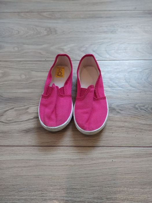 Buty Trampki dla dziewczynki różowe z gumką