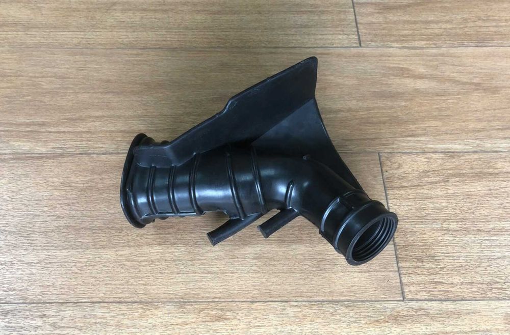 TUBO DA CAIXA DO FILTRO AR SYM GTS 125 EVO