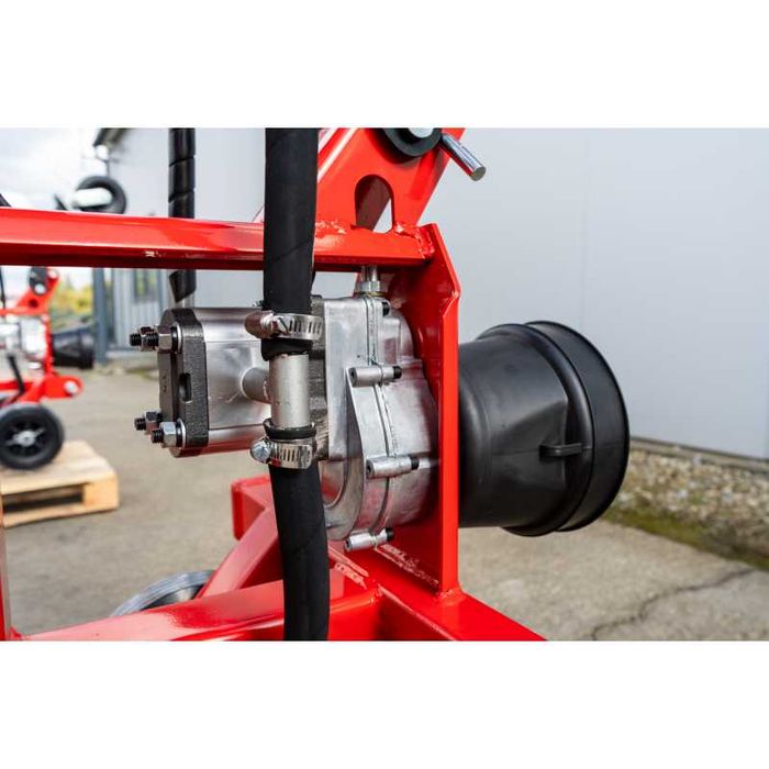 Rozdrabniacz do drewna#Łuparka Hydrauliczna nacisk 22Tony wysyłka