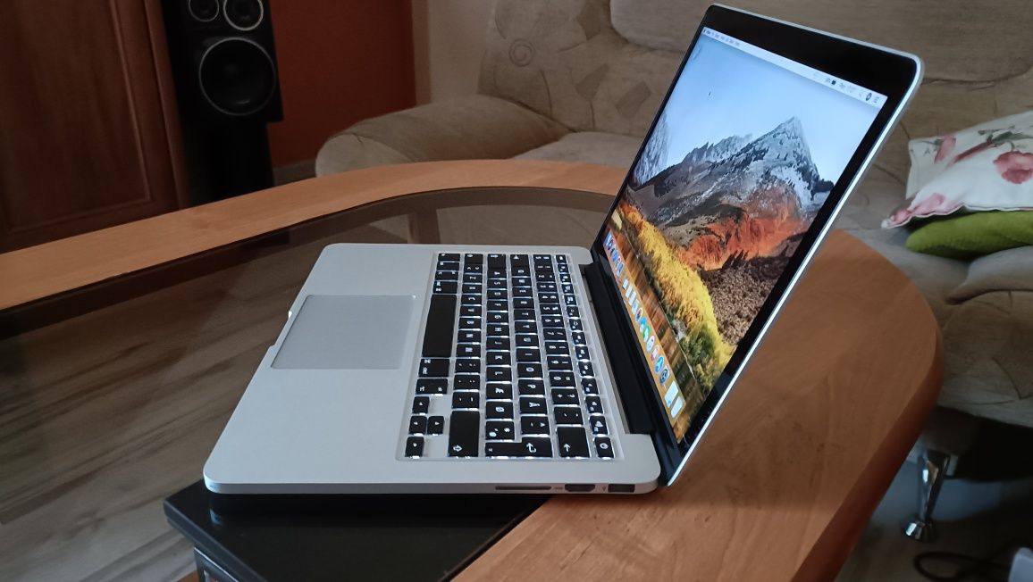 Laptop MacBook Pro A1502 ładny stan