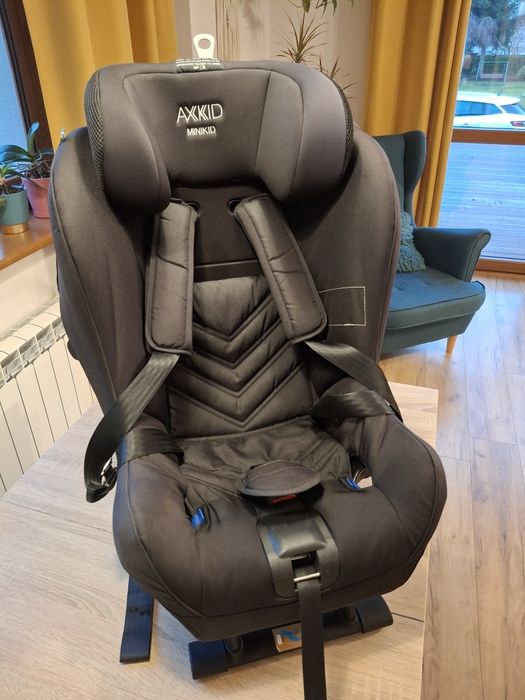Fotelik RWF Axkid Minikid 2.0. 9-25kg