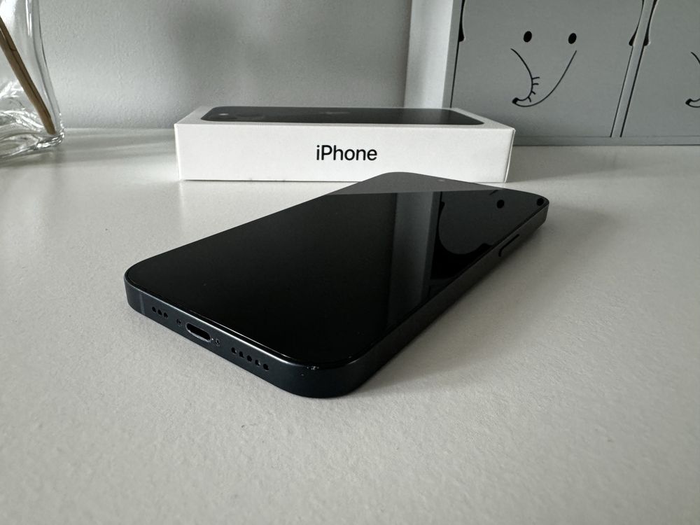 Apple iPhone 13 256GB Midnight