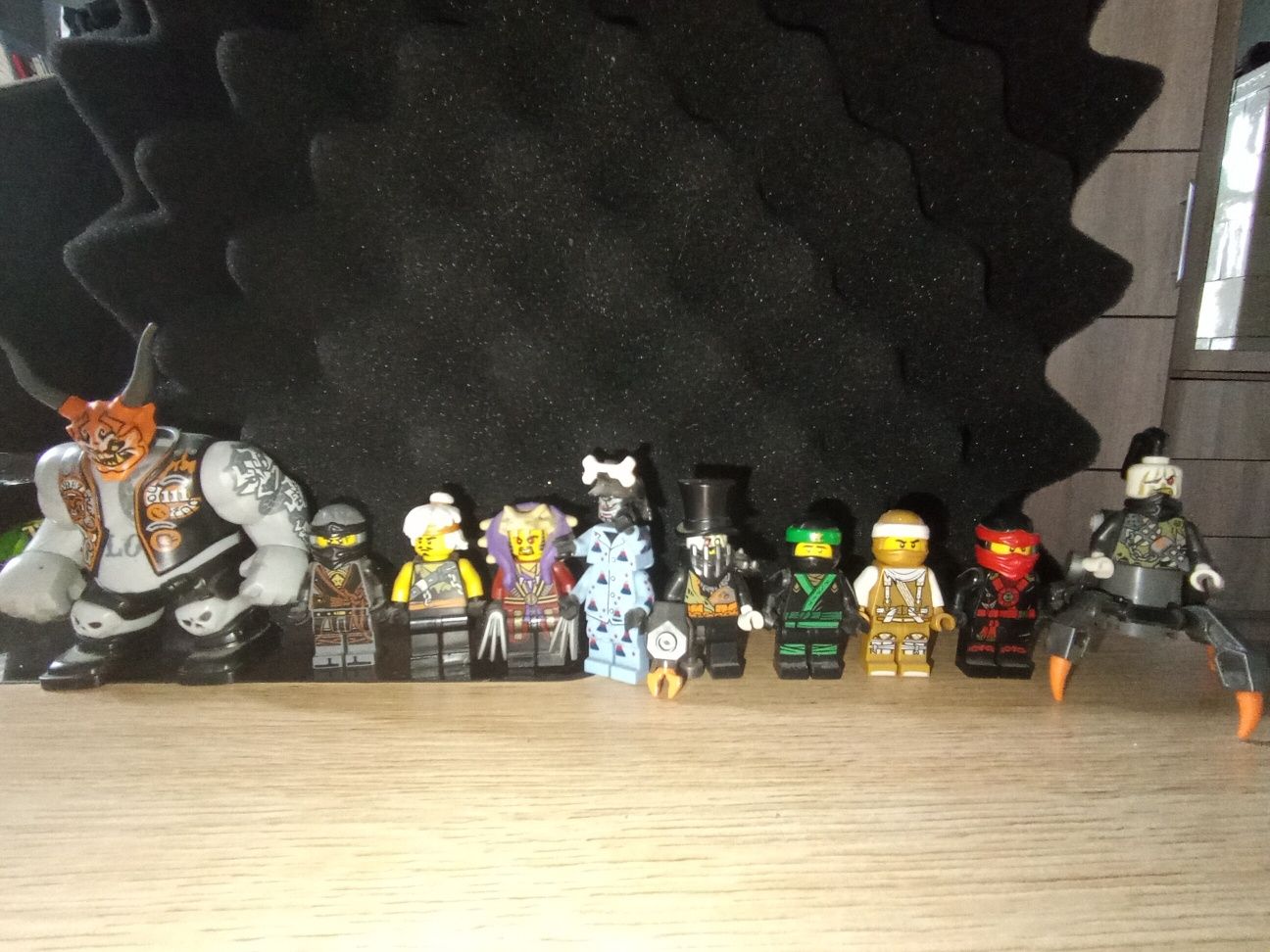 Figurki LEGO Ninjago orginalne z różnych sezonów/zestawów