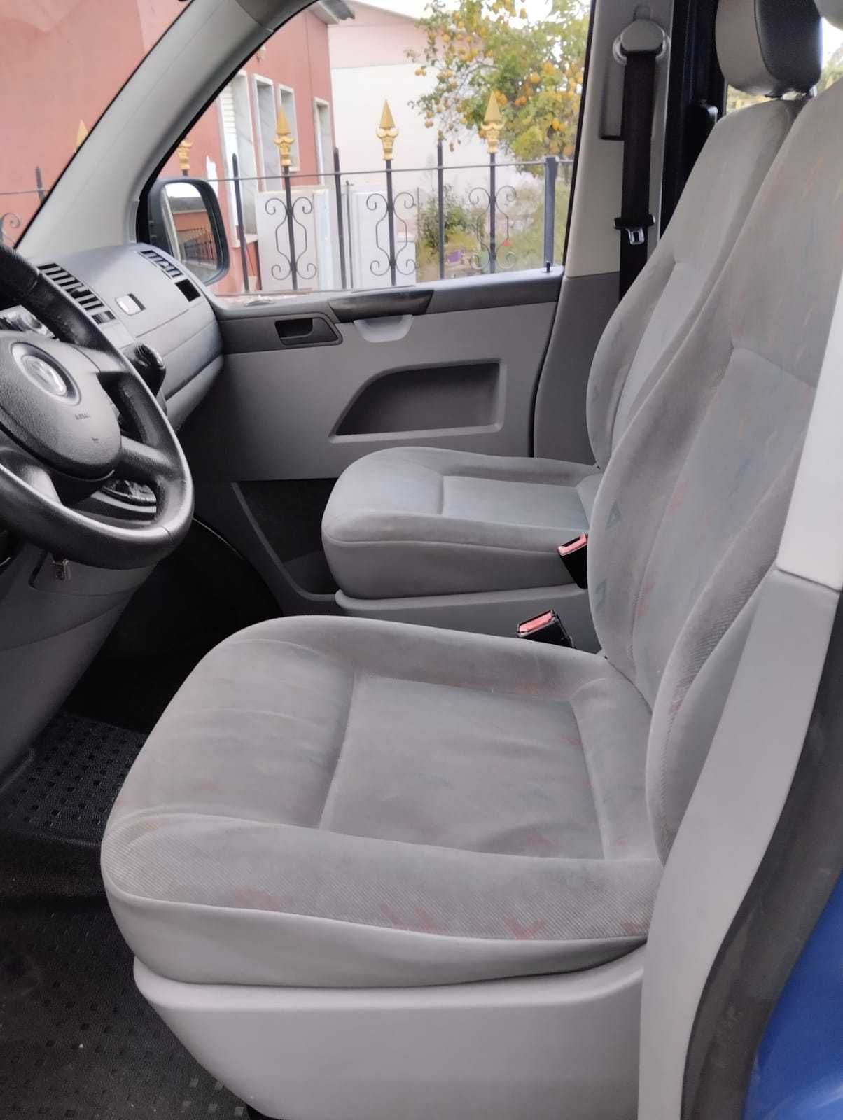 VW Transporter T5 1.9 TDI 9 Lugares longa